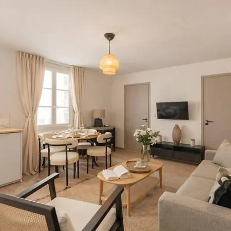 Apartment Stunning Near Arc De Triomphe Paris